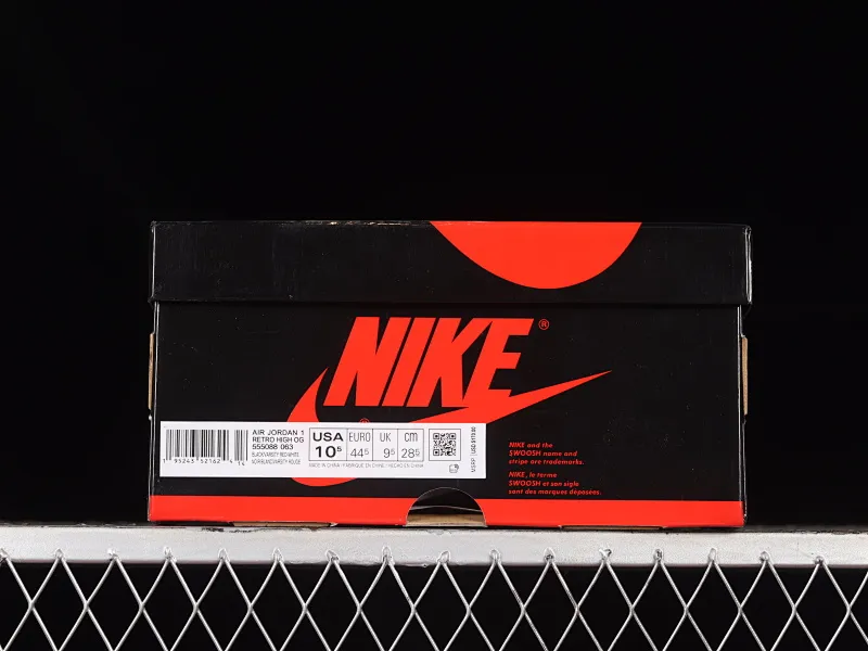 All categories Air Jordan Jordan series basketball shoes Air Jordan 1 High LJR version Air Jordan 1 High OG "Bred Patent" AJ1 Joe 1 patent leather black and red high-top basketball shoes 555088-063